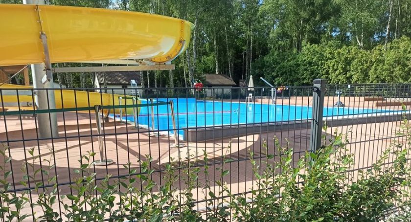 Basen w Powsinie na Ursynowie - taka temperatura.
