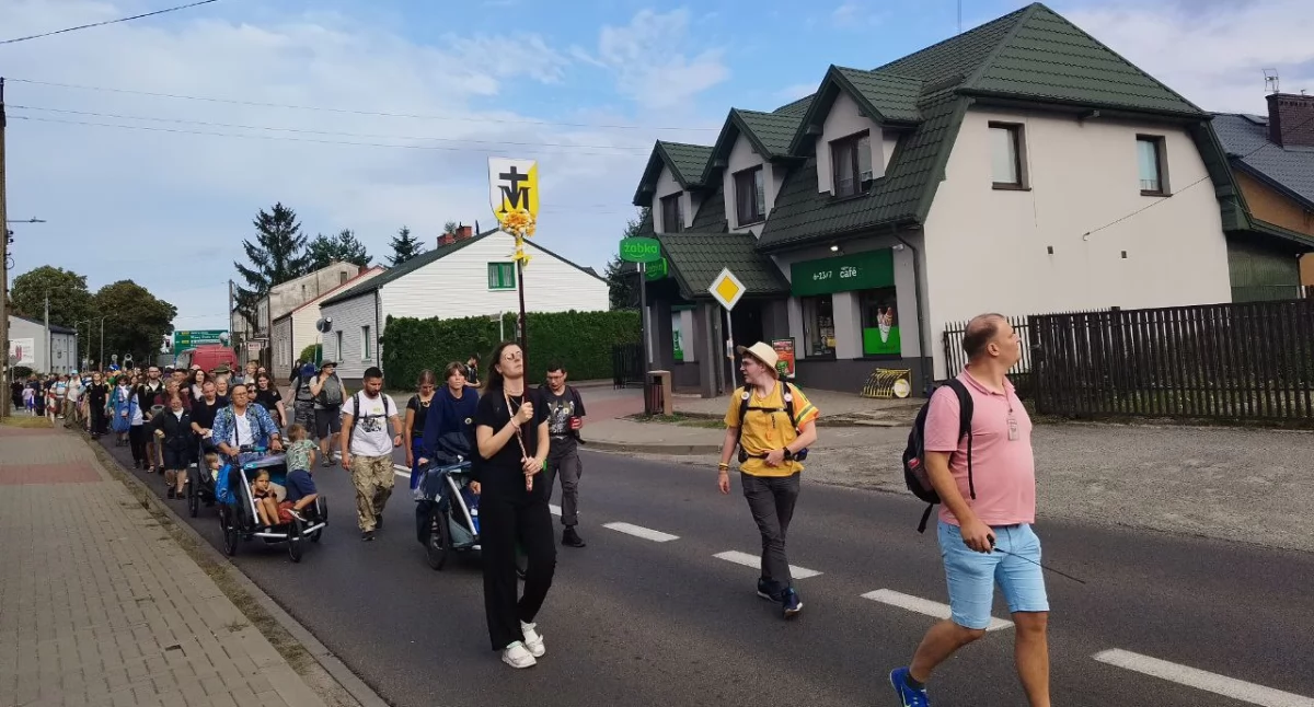 Rodziny, Niezwykły Początek! Przeszli Pierwszego Dnia! Relacja Pielgrzyma - zdjęcie, fotografia