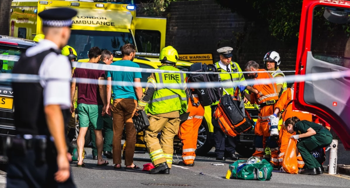 Akcja policyjna, Tragedia Wigilię ciała mieszkaniu Ursynowie - zdjęcie, fotografia