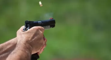 Krew, Sztuka i Pistolet! Strzelali w parku Przy Bażantarni!