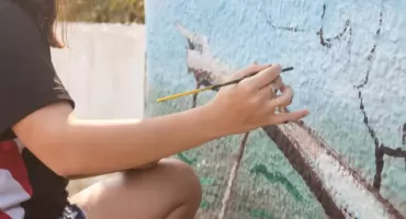 Dlaczego firmy inwestują w murale w Warszawie i nie tylko?