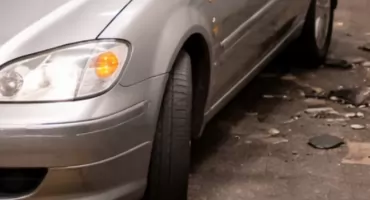 Honda w przejściu podziemnym. Kierowca był pod wpływem narkotyków